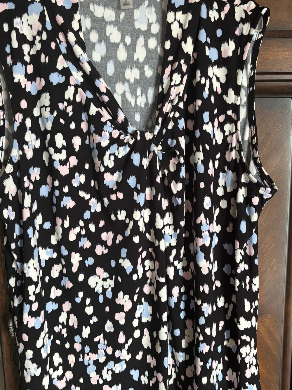 Kasper Black Sleeveless V-Neck Top with White, Light Blue & Light Pink Spots